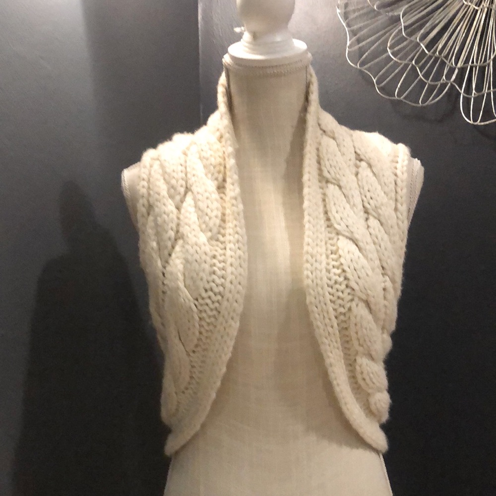 bebe Sweater vest size xs